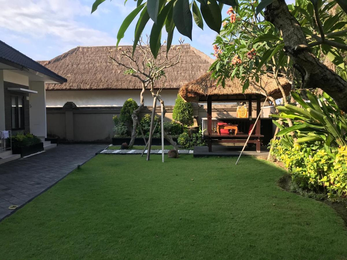 The Celuk Homestay Jimbaran  Exterior photo