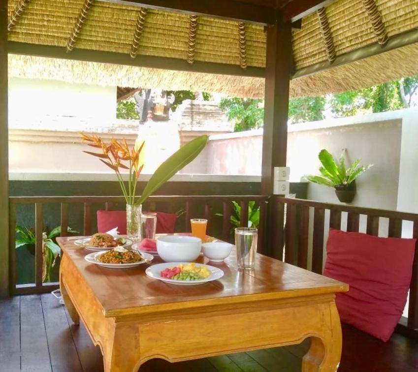 The Celuk Homestay Jimbaran  Exterior photo